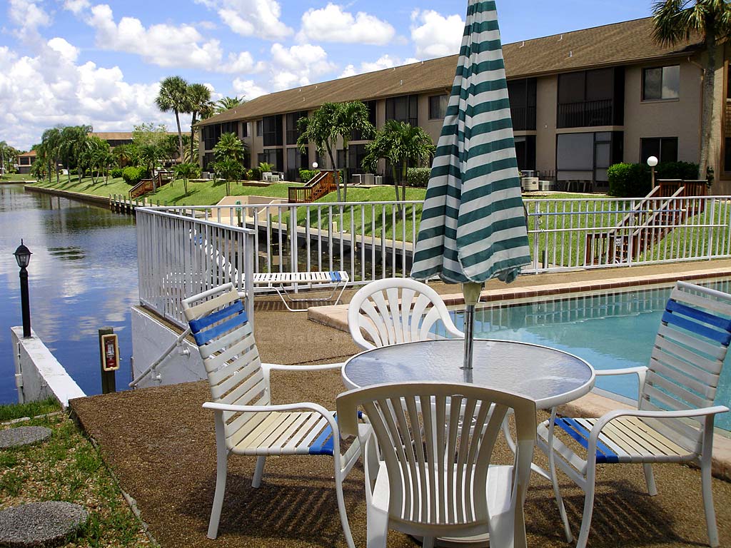 Clubhouse Community Pool and Sun Deck Furnishings